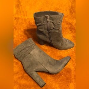Faux sued boots pristine condition never worn size 9
